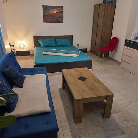 Turquoisestudiomamaianord Apartment